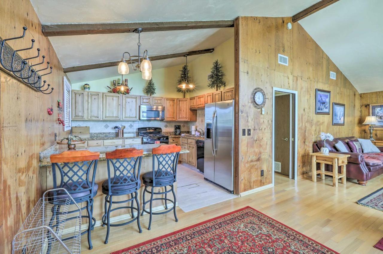 Flagstaff Townhome - Walk To Country Club And Pools! Zewnętrze zdjęcie