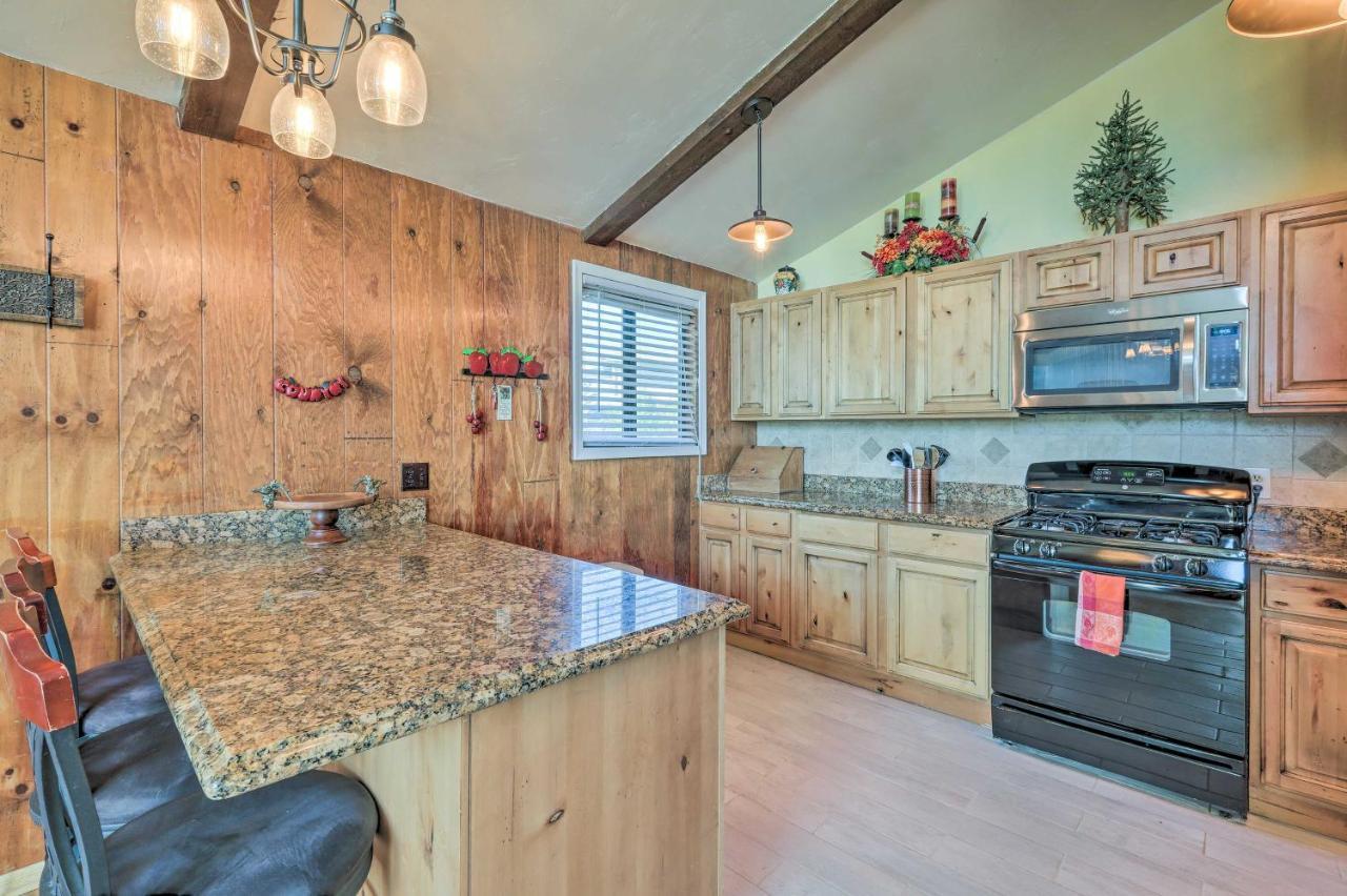 Flagstaff Townhome - Walk To Country Club And Pools! Zewnętrze zdjęcie